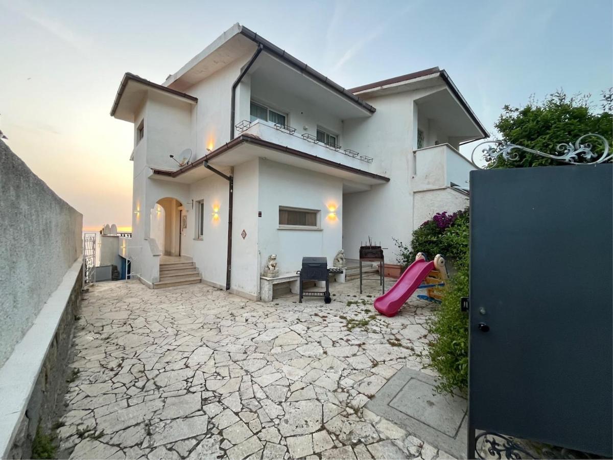 Al Chiaro Di Luna Resort 보르고판타노 외부 사진