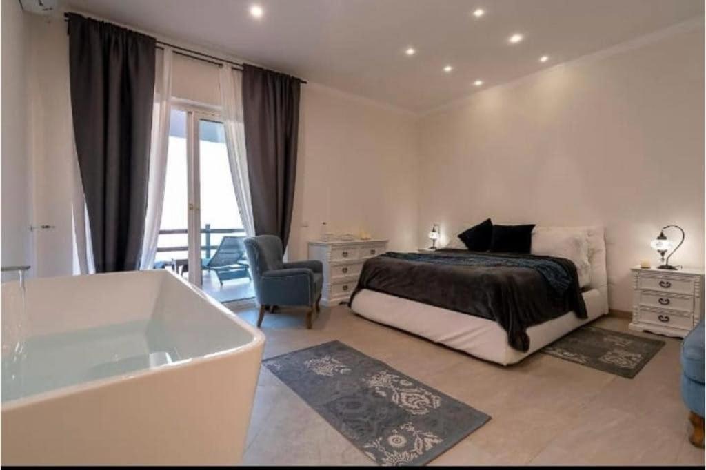 Al Chiaro Di Luna Resort 보르고판타노 외부 사진
